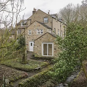 https://bridgend-cottage.yorkshirehotels.net